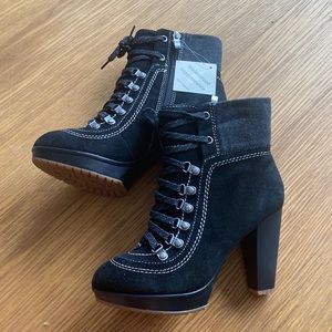 New Hush Puppies women heeled lace up zipper black suede boots size 6M 37